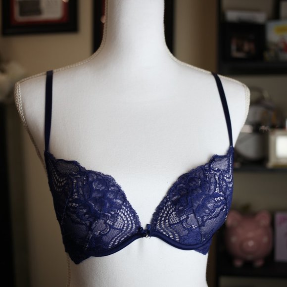 Victoria's Secret 🖤 - Picture 1 of 6